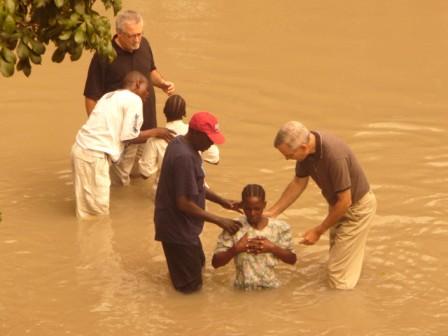 Read more about the article Water Baptism – Kenya